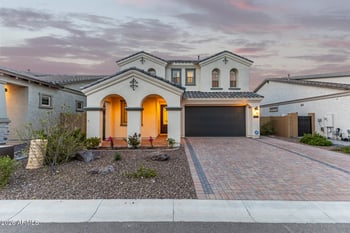 5632 Sandia St, Mesa, AZ 85215