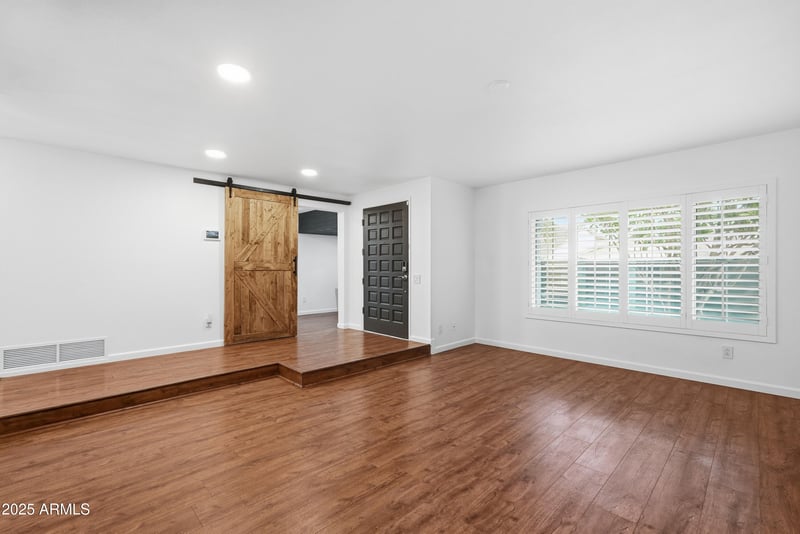 5632 Jolly Roger Rd, Tempe, AZ 85283