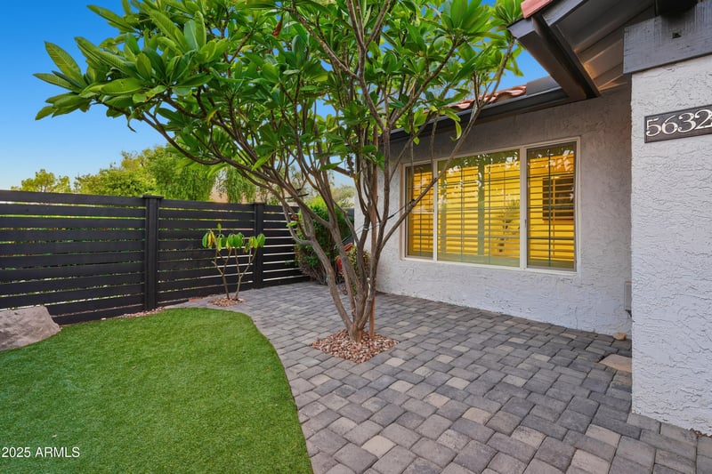 5632 Jolly Roger Rd, Tempe, AZ 85283