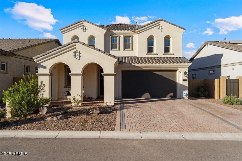 5632 Sandia St, Mesa, AZ 85215