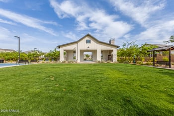 5632 Sandia St, Mesa, AZ 85215