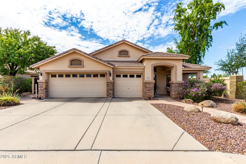 5633 Grove Cir, Mesa, AZ 85206
