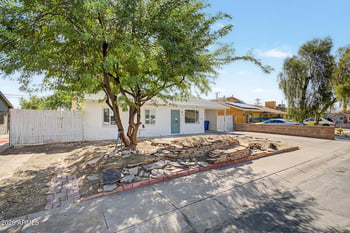 5633 N 63rd Dr, Glendale, AZ 85301