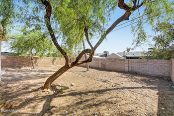 5633 N 63rd Dr, Glendale, AZ 85301
