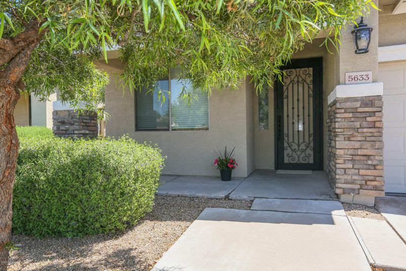 5633 W Vineyard Rd, Laveen, AZ 85339