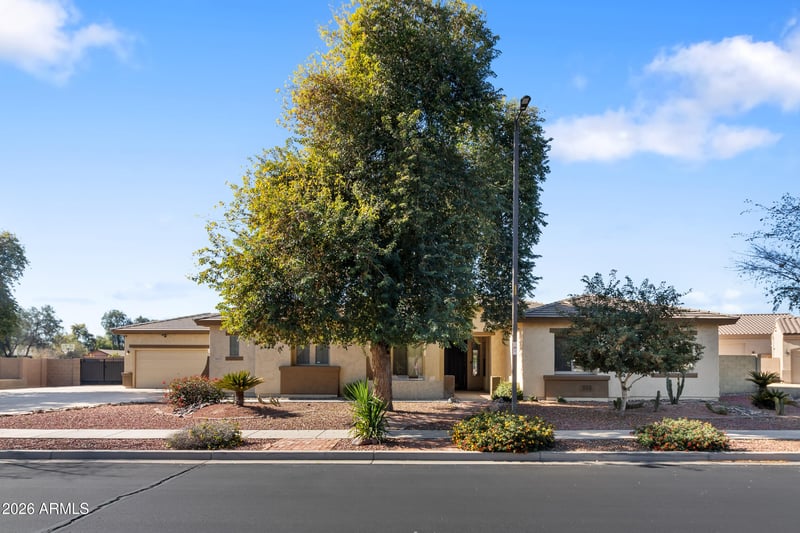 5634 82nd Ave, Glendale, AZ 85303