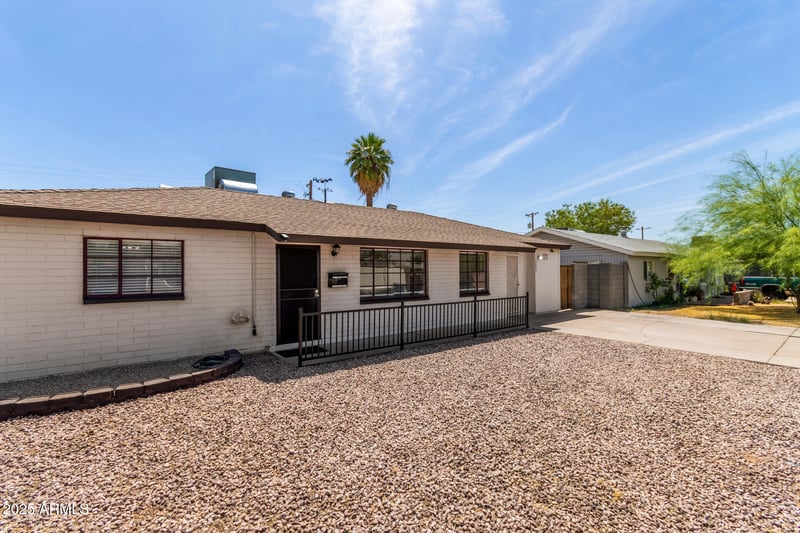 5635 35th Dr, Phoenix, AZ 85019