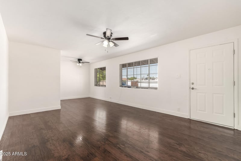 5635 35th Dr, Phoenix, AZ 85019