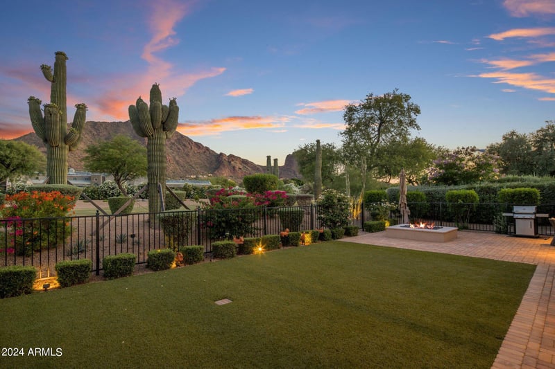 5635 E Lincoln Dr #25, Paradise Valley, AZ 85253