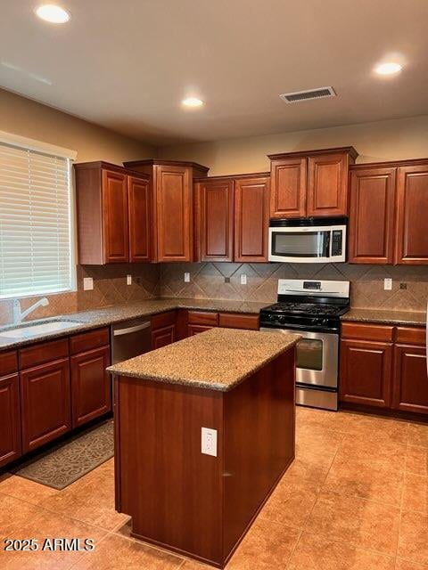 5635 Huntington Dr, Laveen, AZ 85339