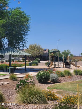 5635 Huntington Dr, Laveen, AZ 85339