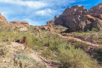 5635 Lincoln Dr #10, Paradise Valley, AZ 85253