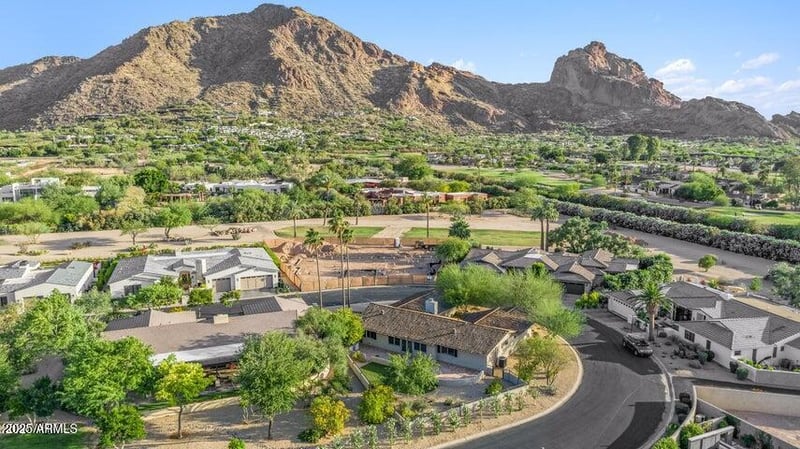 5635 Lincoln Dr #34, Paradise Valley, AZ 85253