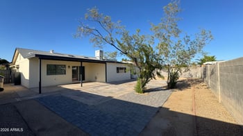 5635 Brown St, Glendale, AZ 85302