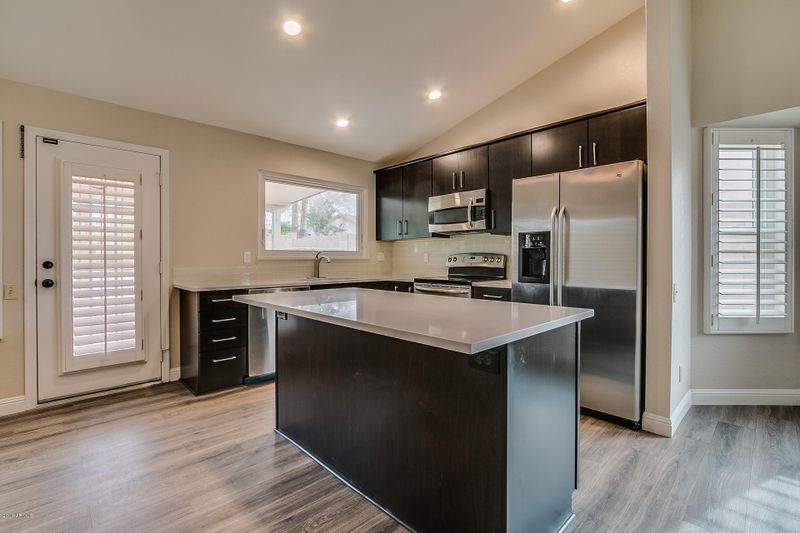 5638 E Fairfield St, Mesa, AZ 85205