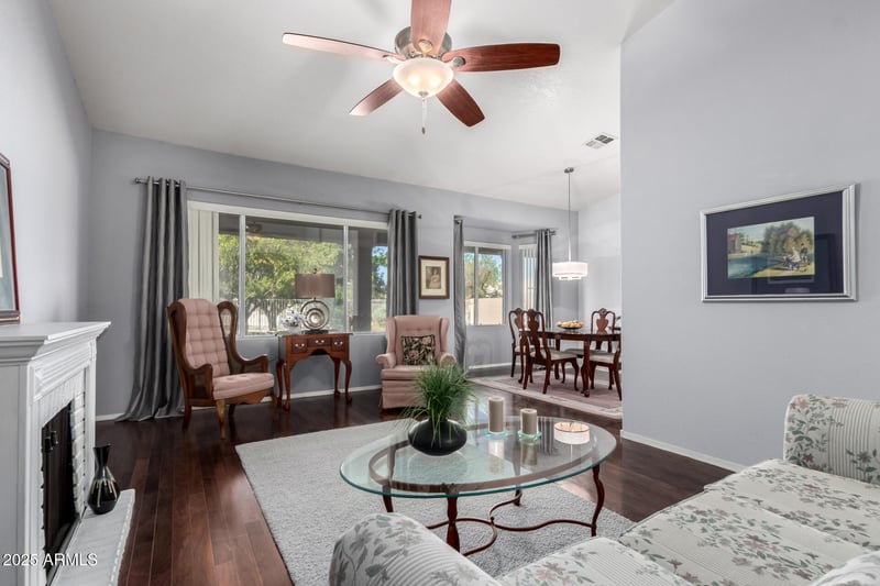 564 Candlewood Ln, Gilbert, AZ 85233