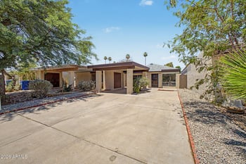 564 Royal Palms Dr, Mesa, AZ 85203