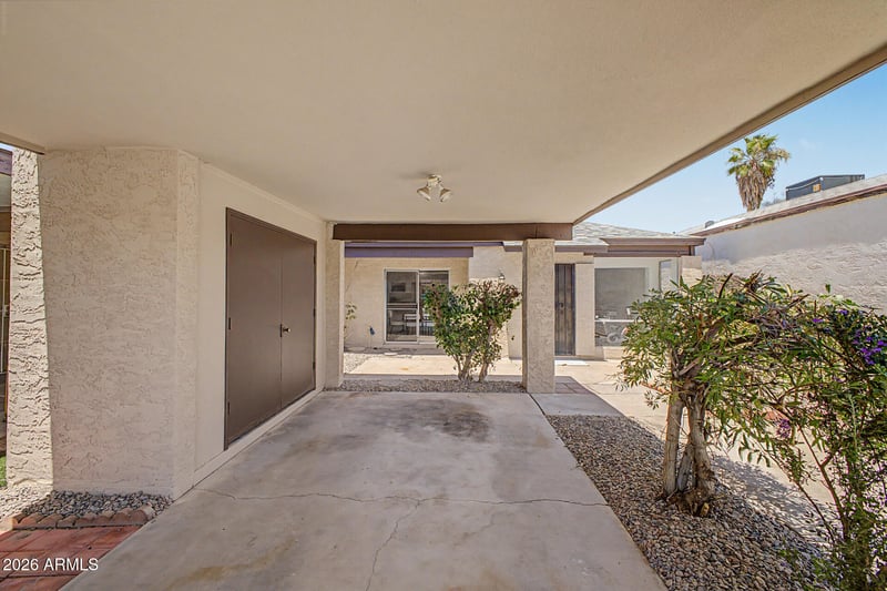 564 E Royal Palms Dr, Mesa, AZ 85203