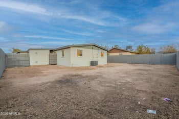 5640 13th Pl, Phoenix, AZ 85040
