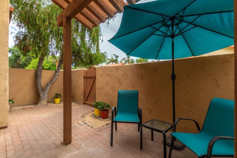 5640 E Bell Rd #1011, Scottsdale, AZ 85254