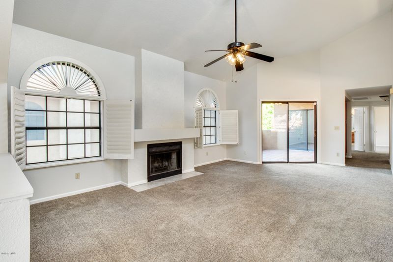 5640 E Bell Rd #1035, Scottsdale, AZ 85254