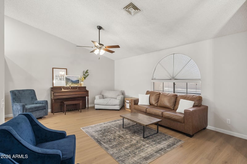 5640 Gary St, Mesa, AZ 85205