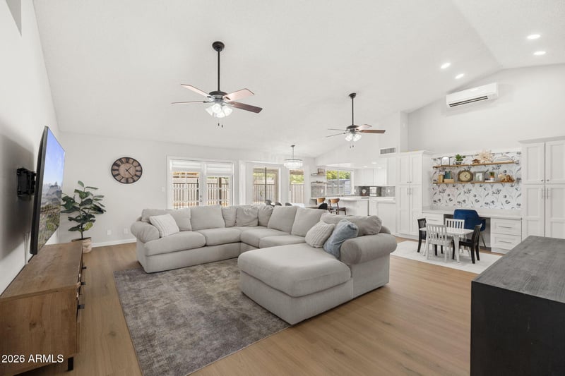 5640 Gary St, Mesa, AZ 85205