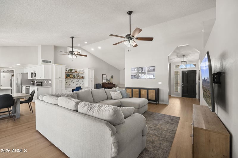 5640 Gary St, Mesa, AZ 85205