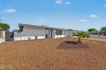5640 W Highland Ave, Phoenix, AZ 85031