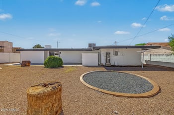 5640 W Highland Ave, Phoenix, AZ 85031