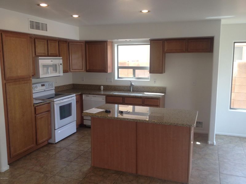 5640 W Southgate Ave, Phoenix, AZ 85043