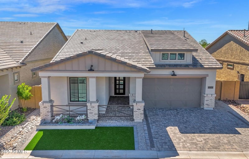 5641 Sayan St, Mesa, AZ 85215