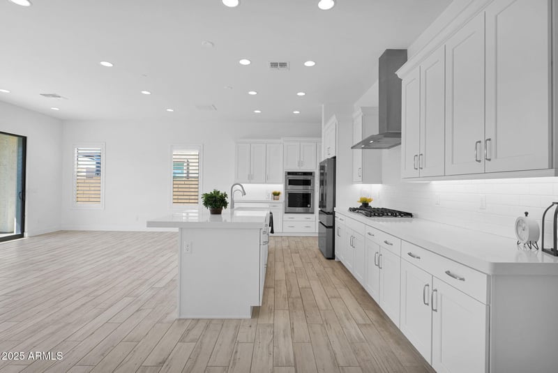 5641 Sayan St, Mesa, AZ 85215