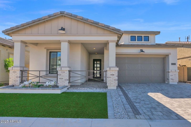 5641 Sayan St, Mesa, AZ 85215