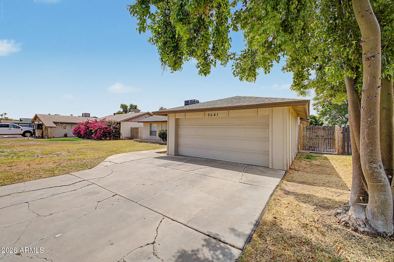 5641 Vogel Ave, Glendale, AZ 85302