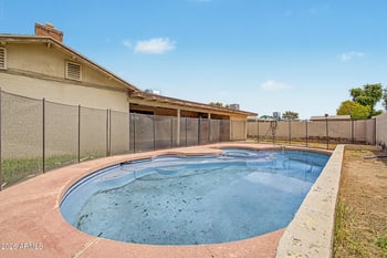 5641 W Vogel Ave, Glendale, AZ 85302