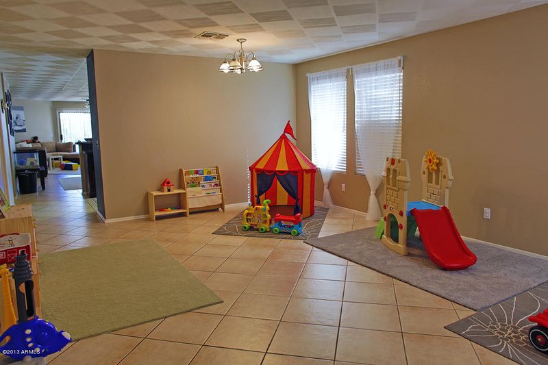 5642 E Flower Ave, Mesa, AZ 85206