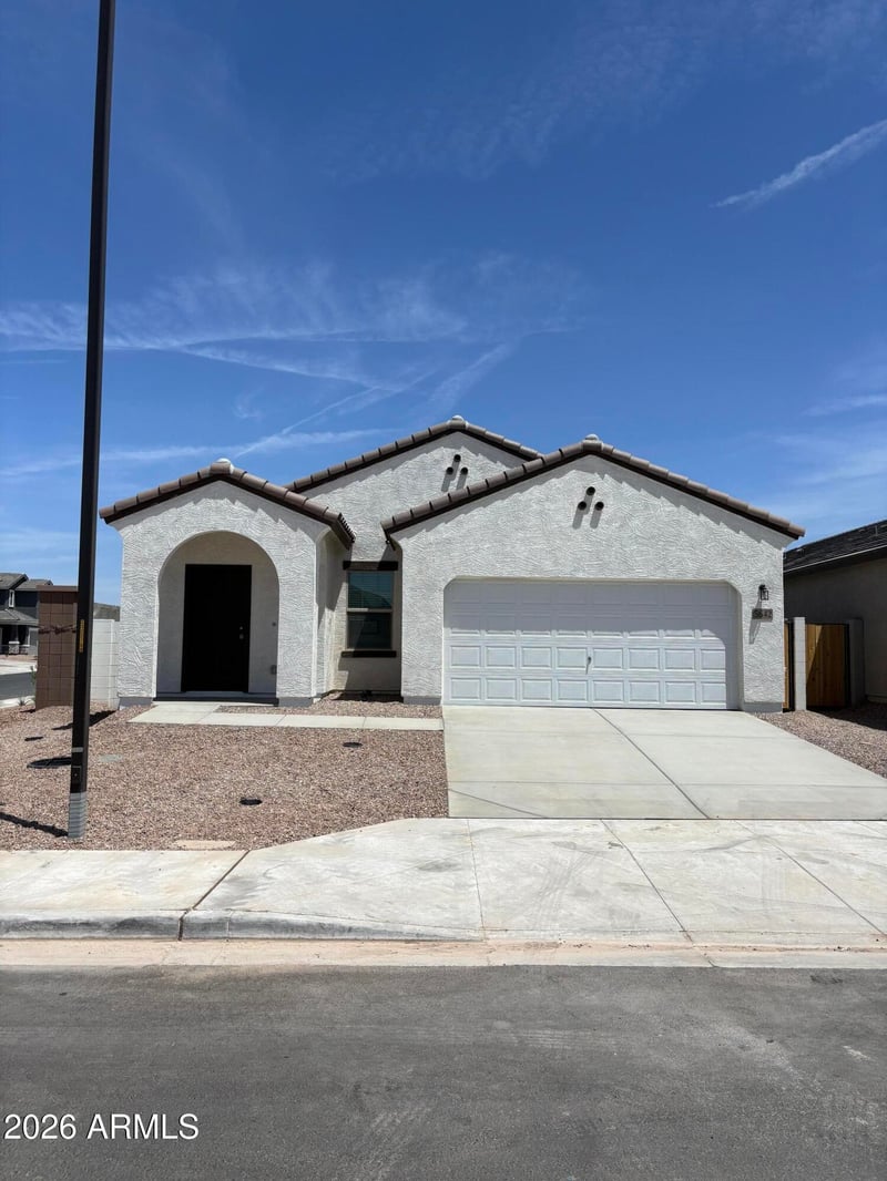 5642 Hornblende Way, San Tan Valley, AZ 85143