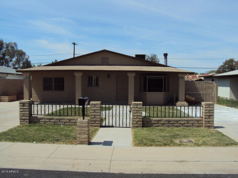 5642 S 6th St, Phoenix, AZ 85040