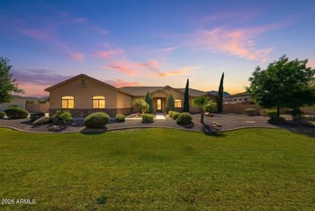5643 W Rock Ct, San Tan Valley, AZ 85144
