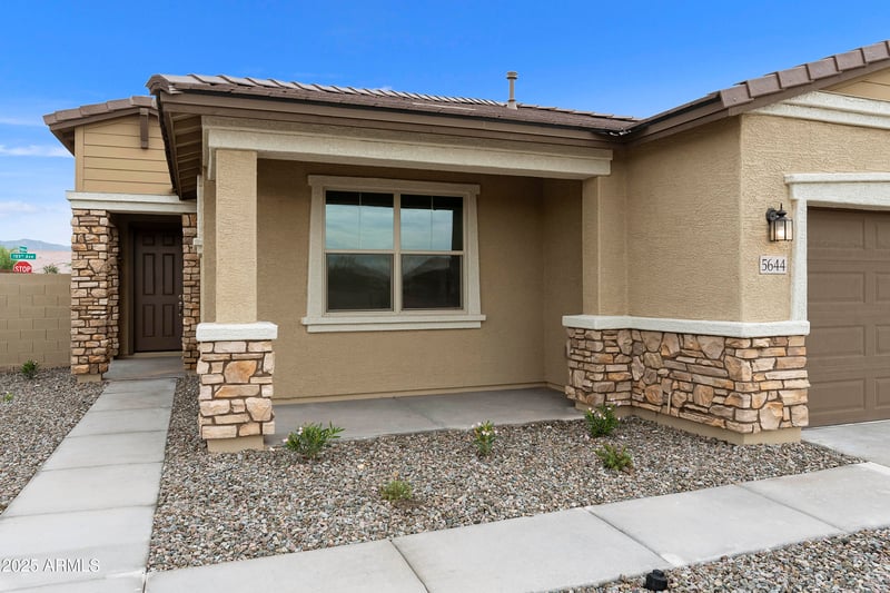 5644 188th Ln, Litchfield Park, AZ 85340