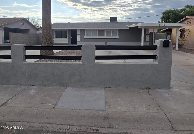 5645 13th Way, Phoenix, AZ 85040