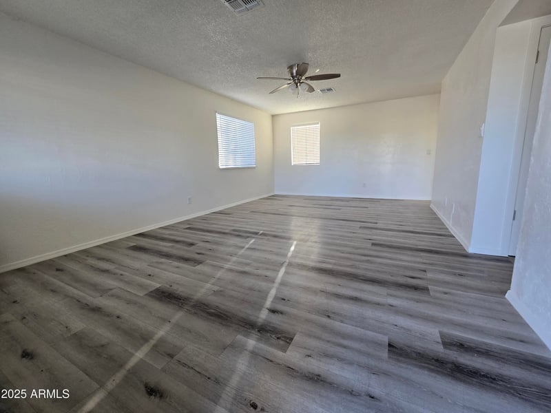 5645 13th Way, Phoenix, AZ 85040