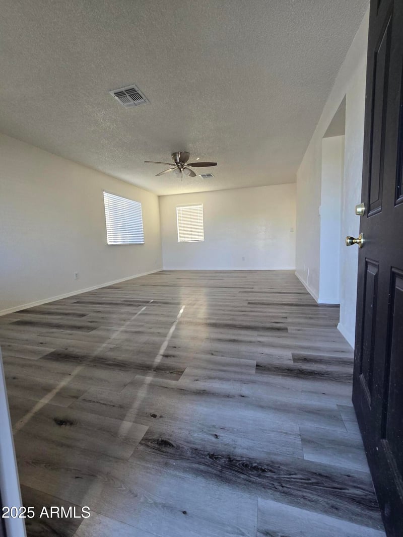 5645 13th Way, Phoenix, AZ 85040