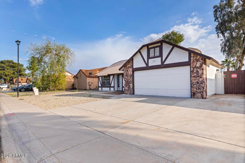 5645 W Mescal St, Glendale, AZ 85304