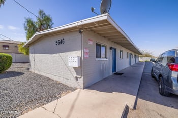 5646 Montezuma St, Phoenix, AZ 85041