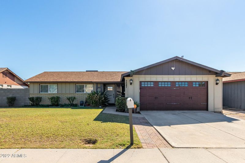 5647 W Brown St, Glendale, AZ 85302