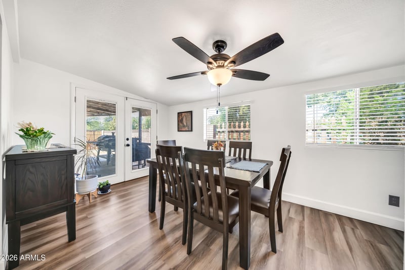 5647 W Vogel Ave, Glendale, AZ 85302