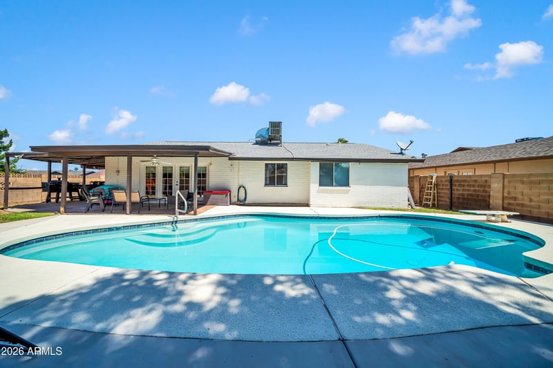5647 W Vogel Ave, Glendale, AZ 85302