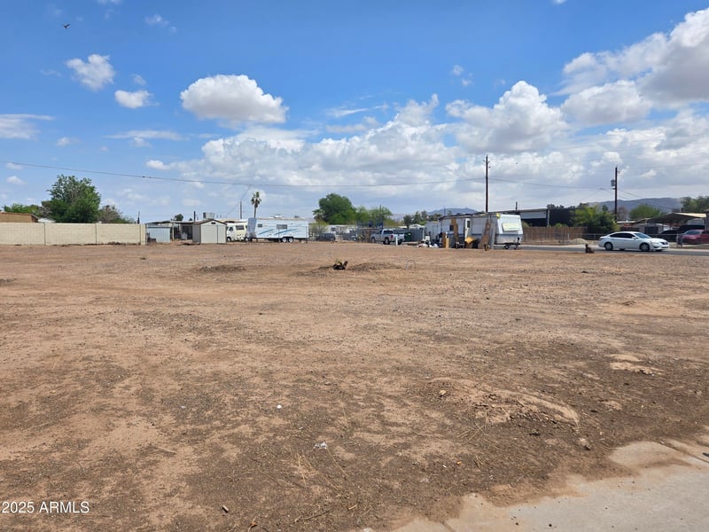 5649 42nd Ave #50, Phoenix, AZ 85041